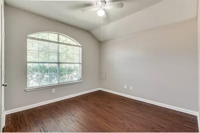 220 Stampede Street, Waxahachie, TX 75165 - Photo 11