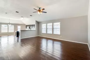 220 Stampede St, Waxahachie, TX 75165 - Photo 3