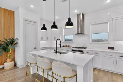 2557 Carmelita Street, Dallas, TX 75212 - Photo 5