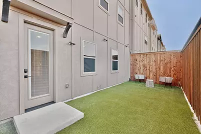 2557 Carmelita Street, Dallas, TX 75212 - Photo 11
