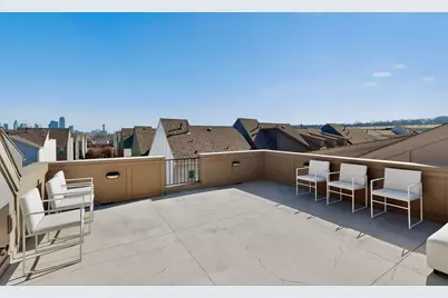 2557 Carmelita Street, Dallas, TX 75212 - Photo 9