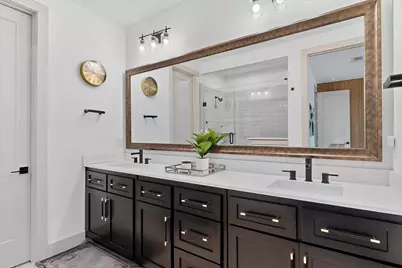 2557 Carmelita Street, Dallas, TX 75212 - Photo 29