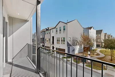 2557 Carmelita Street, Dallas, TX 75212 - Photo 7