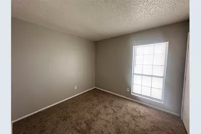 9447 Olde Towne Row, Dallas, TX 75227 - Photo 11