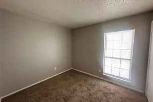 9447 Olde Towne Row, Dallas, TX 75227 - Photo 11