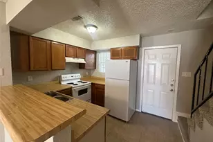 9447 Olde Towne Row, Dallas, TX 75227 - Photo 5