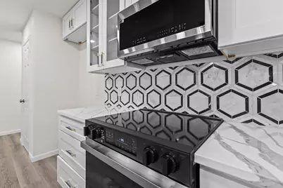 1901 Sabine Pass Lane, Arlington, TX 76006 - Photo 5