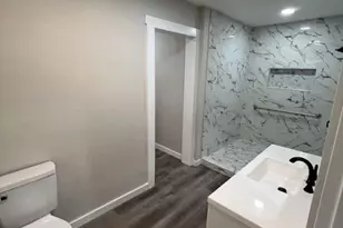 916 W Elizabeth Dr, Robinson, TX 76706 - Photo 11