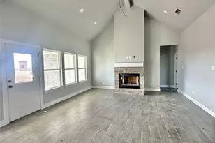 2008 Collin St, Weatherford, TX 76085 - Photo 7