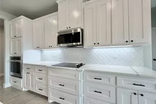 2008 Collin St, Weatherford, TX 76085 - Photo 7