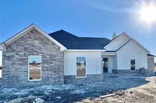 2008 Collin St, Weatherford, TX 76085 - Photo 3