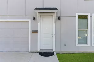 2021 Eva St, Grand Prairie, TX 75051 - Photo 5