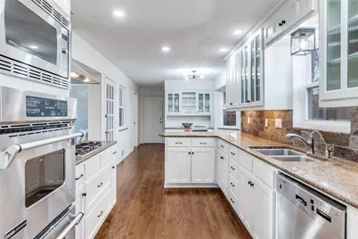 9446 Brentgate Drive, Dallas, TX 75238 - Photo 15