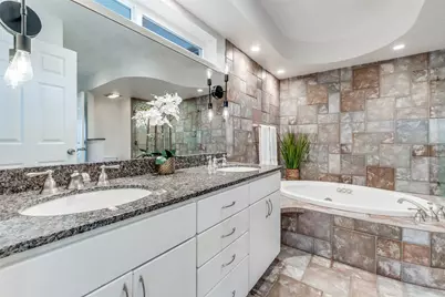 9446 Brentgate Drive, Dallas, TX 75238 - Photo 23