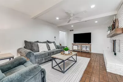 9446 Brentgate Drive, Dallas, TX 75238 - Photo 7