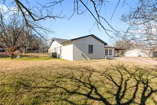 204 Thomas St, Joshua, TX 76058 - Photo 17