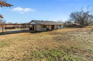 204 Thomas St, Joshua, TX 76058 - Photo 23