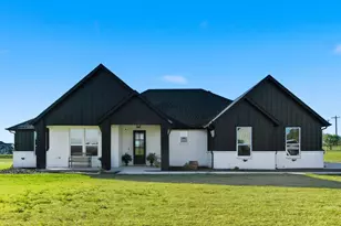 100 Buddy Ct, Millsap, TX 76066 - Photo 1