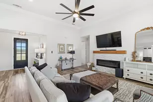 100 Buddy Ct, Millsap, TX 76066 - Photo 5