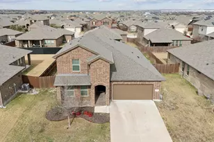 532 Redding Dr, Saginaw, TX 76131 - Photo 33