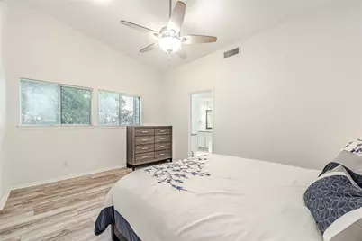 1902 Shorewood Drive, Grapevine, TX 76051 - Photo 33