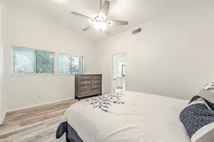 1902 Shorewood Dr, Grapevine, TX 76051 - Photo 33