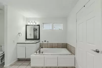 1902 Shorewood Drive, Grapevine, TX 76051 - Photo 35