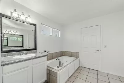 1902 Shorewood Drive, Grapevine, TX 76051 - Photo 37