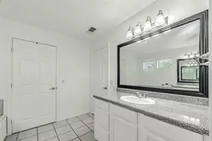 1902 Shorewood Dr, Grapevine, TX 76051 - Photo 39