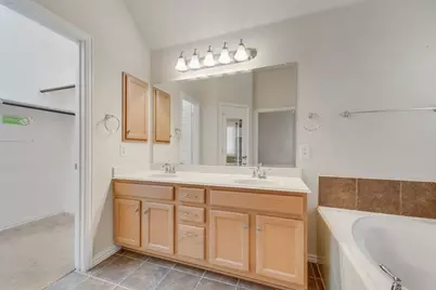 965 Tara Drive, Burleson, TX 76028 - Photo 15