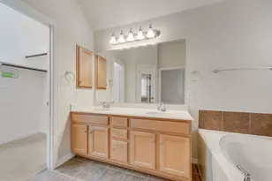 965 Tara Dr, Burleson, TX 76028 - Photo 15