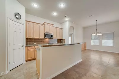 965 Tara Drive, Burleson, TX 76028 - Photo 9