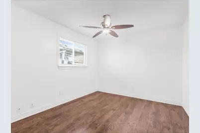 10124 Shayna Drive, Dallas, TX 75217 - Photo 5