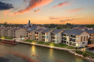 401 E Pearl St, Granbury, TX 76048 - Photo 1