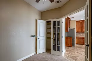 401 E Pearl St, Granbury, TX 76048 - Photo 15