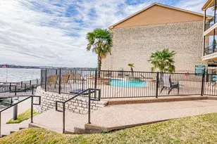 401 E Pearl St, Granbury, TX 76048 - Photo 35