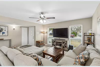 2919 Rayswood Drive, Carrollton, TX 75007 - Photo 3