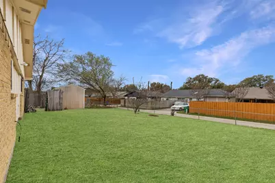 2919 Rayswood Drive, Carrollton, TX 75007 - Photo 23