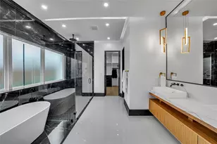 4721 Linnet Ln, Dallas, TX 75209 - Photo 17