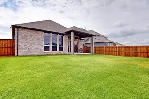 1716 Canals Dr, Little Elm, TX 75068 - Photo 23