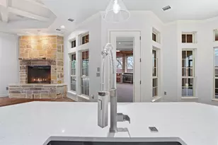 4519 Cimmaron Trail, Granbury, TX 76049 - Photo 19