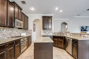 924 Blanco Ln, McKinney, TX 75071 - Photo 13