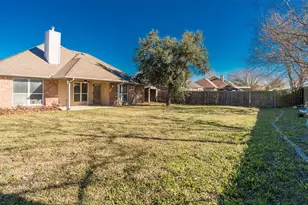 233 Cobblestone Cir, Red Oak, TX 75154 - Photo 21