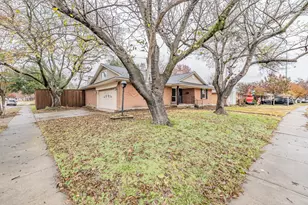 4518 Live Oak Dr, Mesquite, TX 75150 - Photo 3