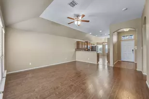 2020 Cattle Creek Rd, Fort Worth, TX 76134 - Photo 7