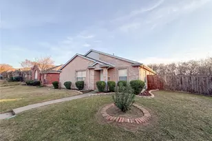 1436 Stella Dr, Lewisville, TX 75067 - Photo 3