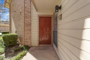 16301 Ledgemont Ln, Addison, TX 75001 - Photo 1