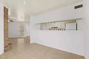 16301 Ledgemont Ln, Addison, TX 75001 - Photo 11