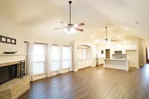 729 Paintbrush Ct, Aledo, TX 76008 - Photo 3