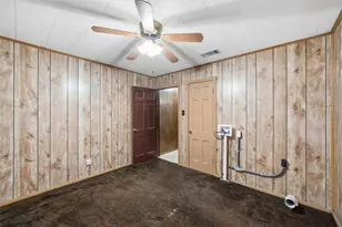 3820 Hiland Dr, Beverly Hills, TX 76711 - Photo 11